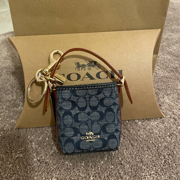 Coach Handbags - Coach Mini Purse